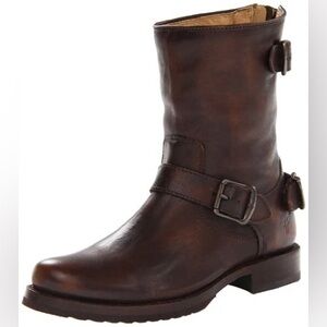 Frye Veronica back zip boots 7.5 redwood